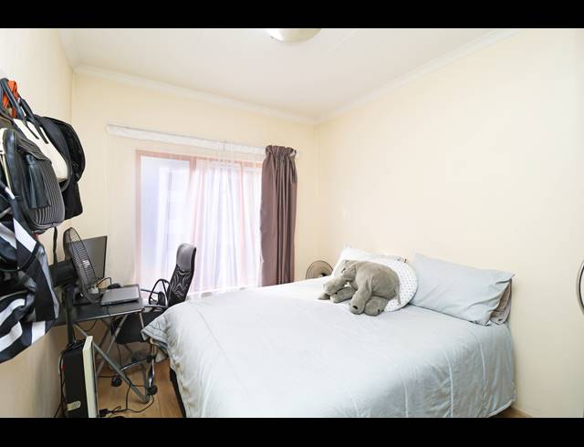 2 BEDROOM APARTMENT FOR SALE IN RANDPARK RIDGE